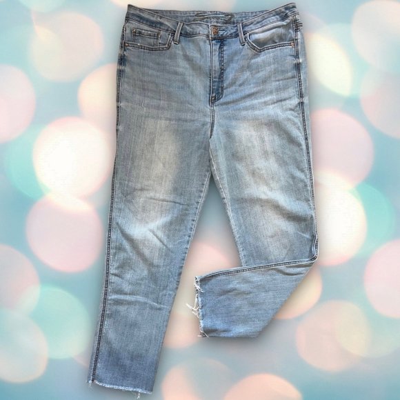 Seven7 Women’s Plus Size High Rise Slim Raw Hem Denim Jeans Size 16 - Picture 1 of 6